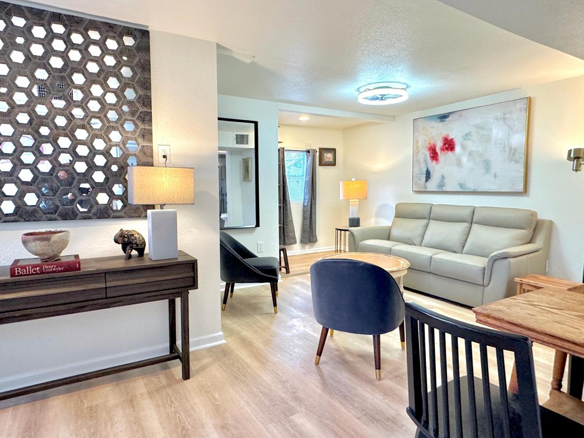 Upgraded Suite - Easy Access To Uptown #N29 Oklahoma City Exterior photo